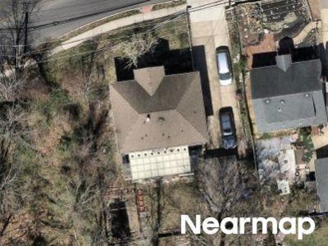 Lorraine Ave