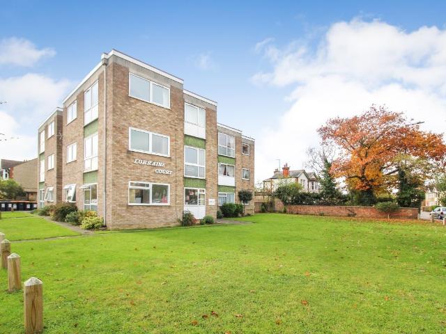 Lorraine Court, Bedford MK41, 2 bed flat to rent, £1,100 pcm | PrimeLocation
