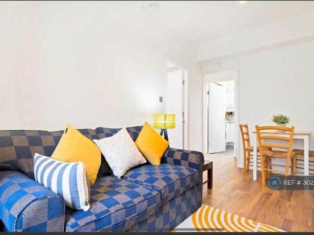 Lorraine Court, London, NW1 2 bed flat to rent £2,100 pcm £485 pw