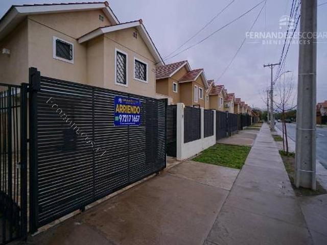 LOS ANDES ARRIENDA CASA AMOBLADA 3D 2B