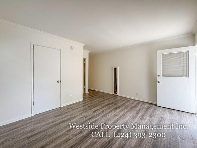 Los Angeles CA 90034 105215856