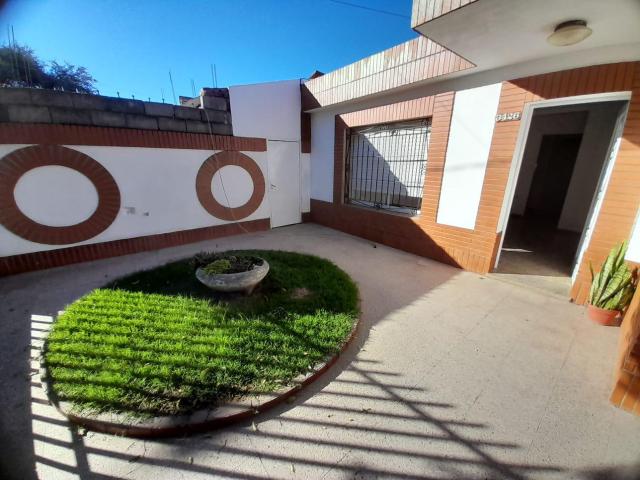 LOS ALAMOS ENRIQUE BAUCH 3426 CASA 2 DORMITORIOS EN ALQUILER
