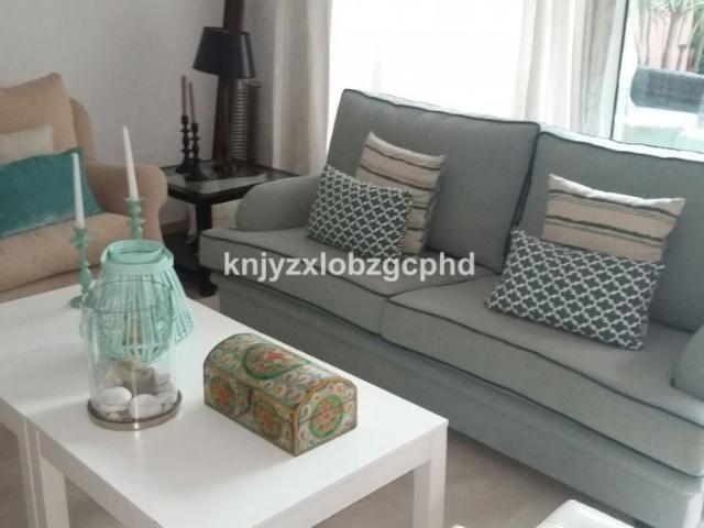 LOS MONTEROS TOWNHOUSE 4441