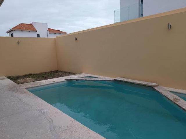 LOS MANANTIALES, Casa en VENTA NUEVA CON ALBERCA
