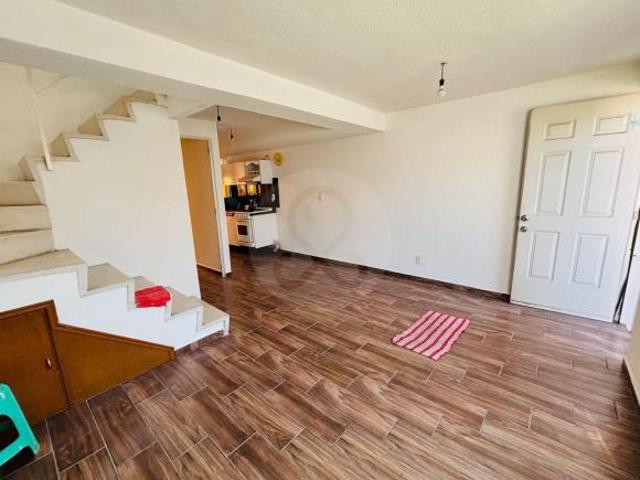 Los Sauces V: Casa en condominio en venta en Los Sauces