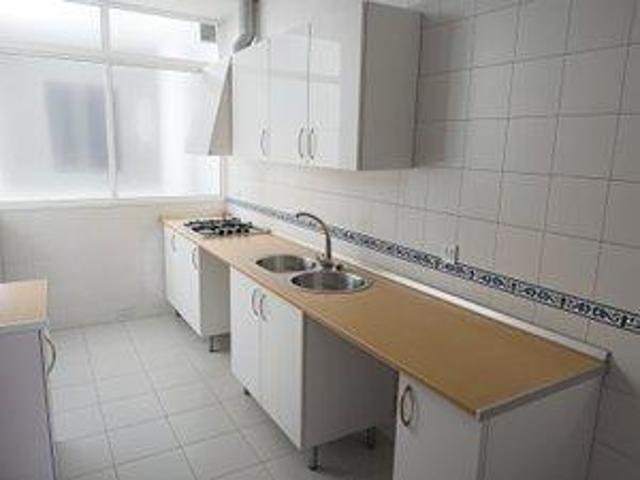 Los Remedio, República Argentina. Excelente vivienda familiar de 3 habitaciones 2 baños se alquila