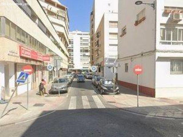 Los Remedios. Excelente y coqueto apartamento estudio reformado y amueblado se alquila. Terraza