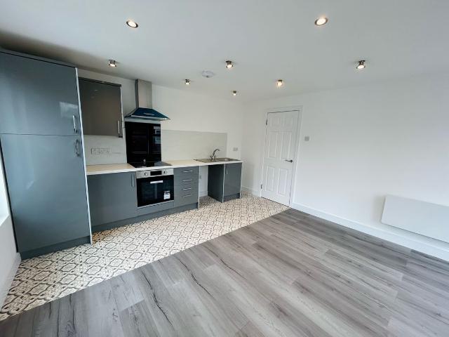 Loscoe Road, Heanor DE75, 1 bed flat to rent, £650 pcm | PrimeLocation