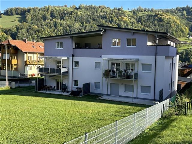 LOSENSTEIN NEUWERTIGE ERDGESCHOSSWOHNUNG MIT GROSSER TERRASSE