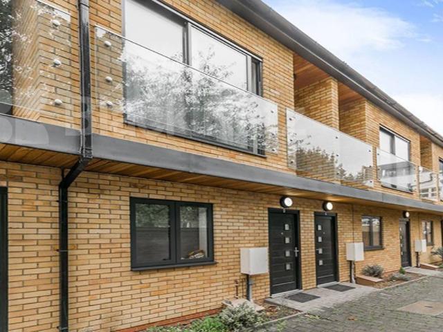 Lotus Mews N19, Holloway / Archway, 3 bed flat to rent, £3,792 pcm | PrimeLocation