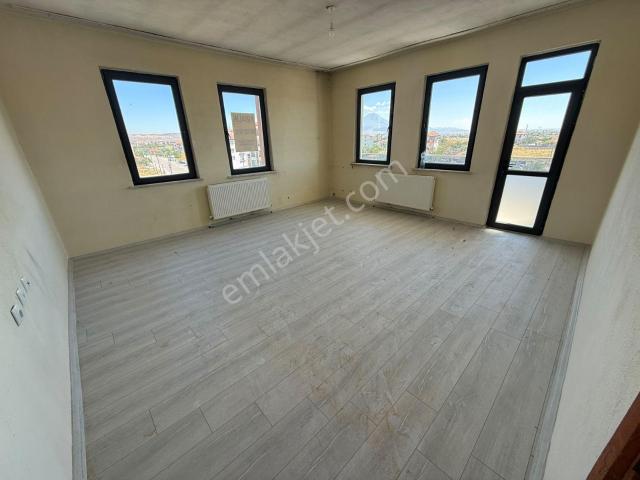 Lotus'dan Hacılar Harmanı 3+1 Kiralık Daire