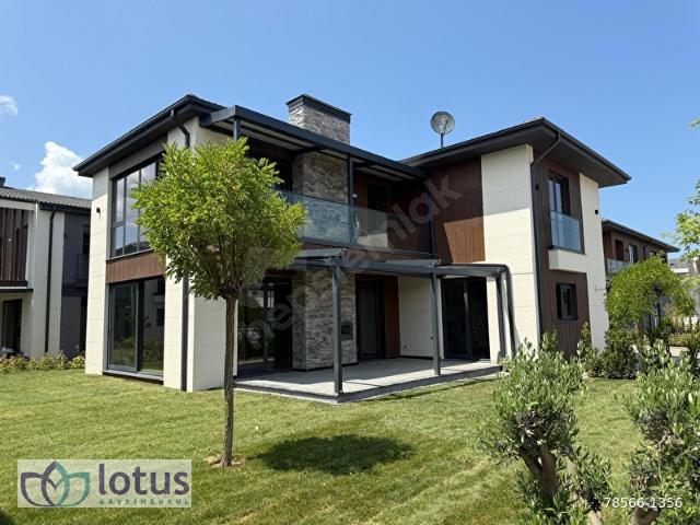 LOTUSTAN KAZUKOĞLU MAHALLESİNDE LÜX SATILIK FIRSAT VİLLA