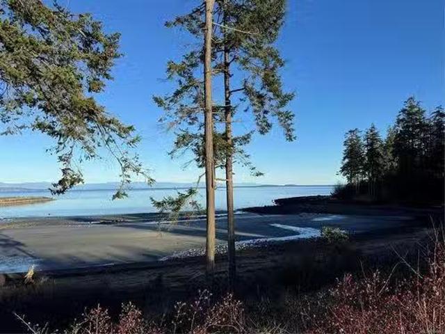 Lot 3 Coral Pl, French Creek, BC, V9P 2E1 vacant land for sa.