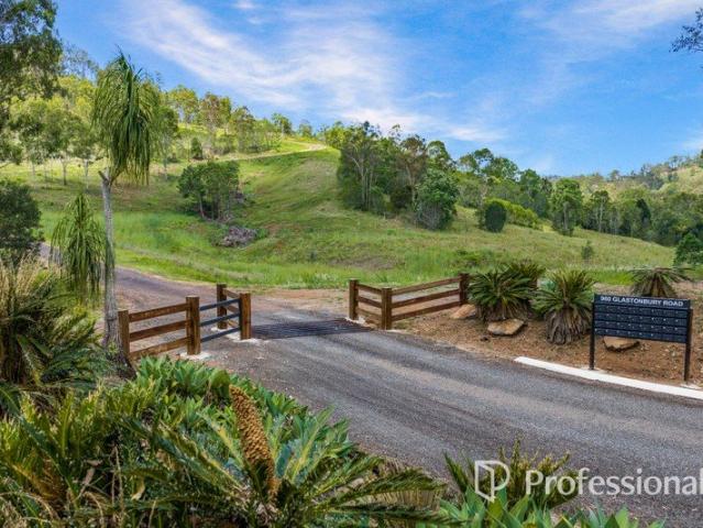Lot 11 Glastonbury Estate