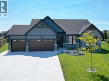 Lot 11 Harris Point Drive, Plympton Wyoming, ON, N0N 1T0 house for sale | Listing ID 26007 | Royal LePage