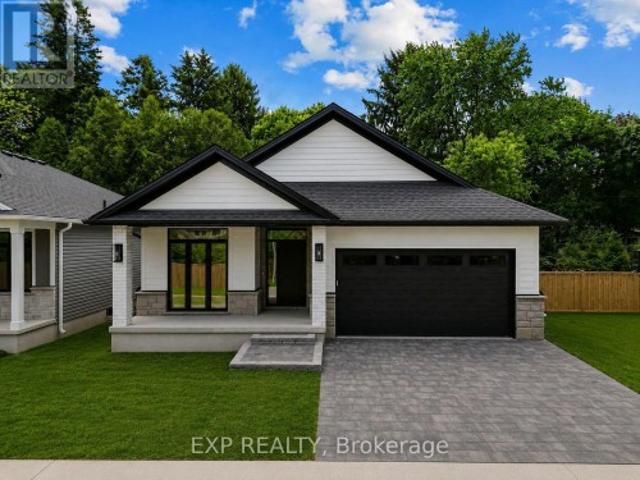 22 430 Head Street N, Strathroy Caradoc Ne, ON, N7G 2K2 house for sale | Listing ID X13729 | Royal LePage