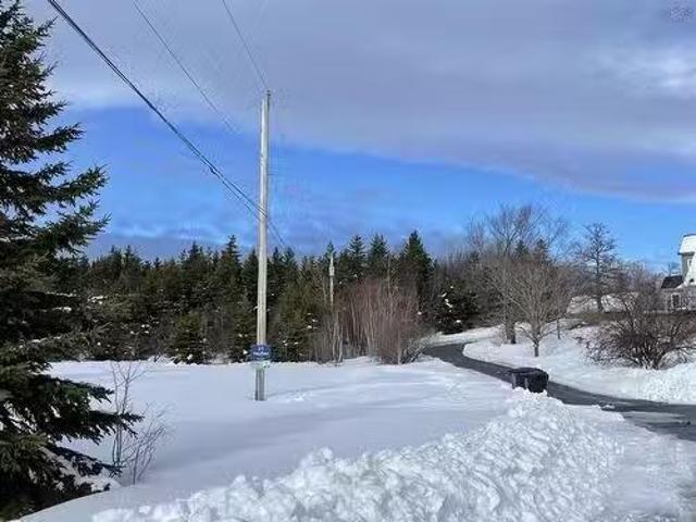 Lot 13 Lanceleve Crescent, Albert Bridge, NS, B1K 3J5 vacant.