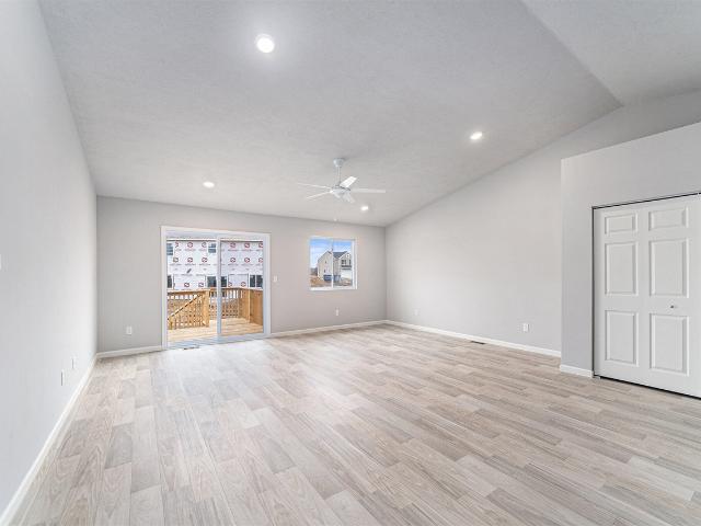 Lot 17 Field Crest Point