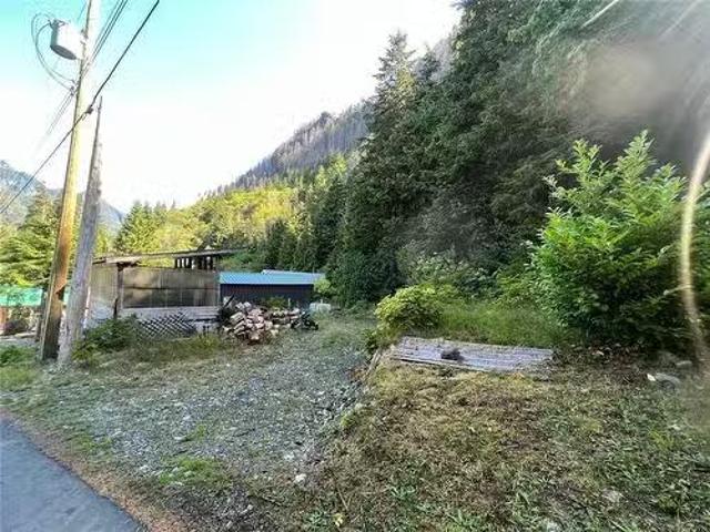 Lot 17 Pandora Cres, Zeballos, BC, V0P 2A0 vacant land for s.