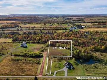 Lot 2024 1 Molyneaux Road, Warren Grove, PE, C0A 1H5 vacant.