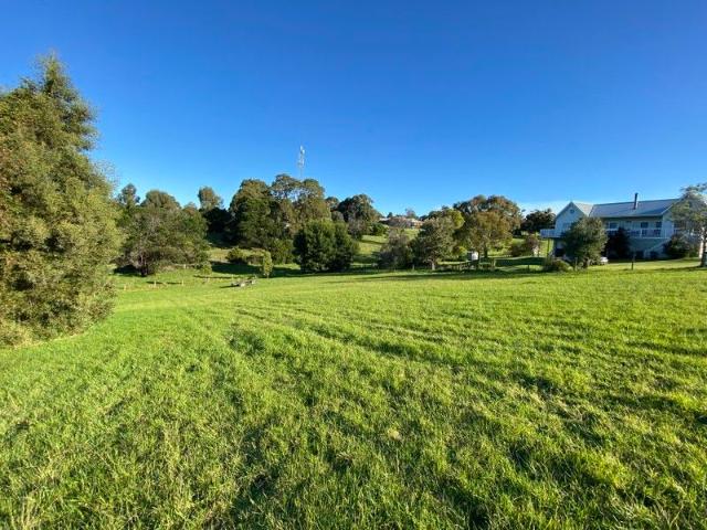 Subdivided Opportunity on Two Titles Prime Location!