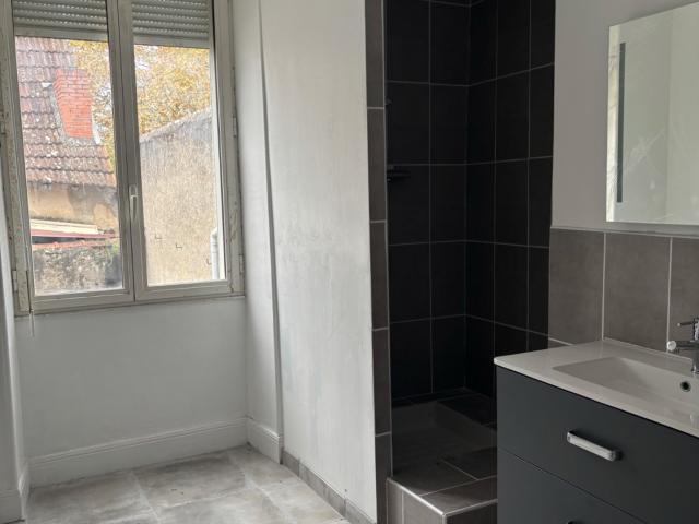 Lot 2 appartements T3 + T4 centre ville