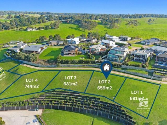 Lot 2 BASS STRAIGHT VIEWS!