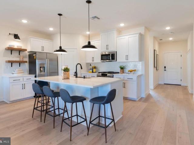 Lot 426 322 Gerry St