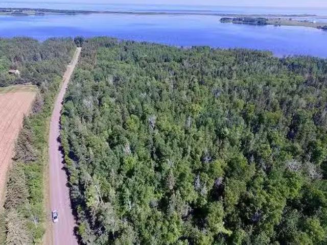 Lot 4 Bayridge Way, Brackley Beach, PE, C1E 2W1 vacant land.