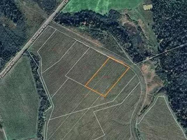 Lot 4 Honey Berry Lane, Middle Stewiacke, NS, B0N 2J0 vacant.