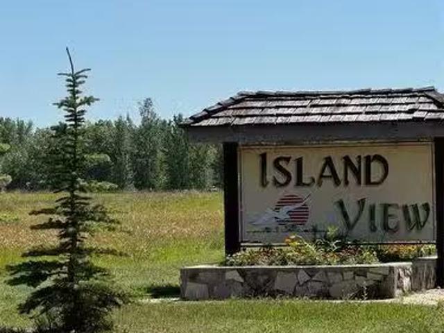 Lot 5 Block X Marina Drive, Island View, SK, S0G 1C0 vacant.
