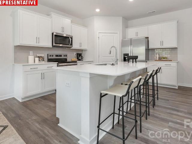 109 Lakeside Ridge Way