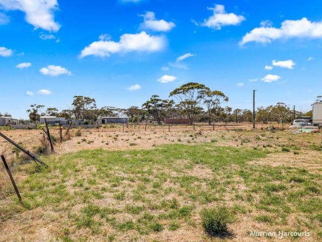 LOT 73 GEORGE STREET, DOODLAKINE 1,341SQM COUNTRY LIVING OPPORTUNITY