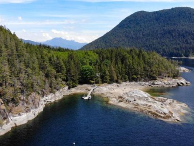 Lot D Hardy Island, Pender Harbour, BC, V0N 0N0 Luxury House for sale | Listing ID R3102 | Royal LePage Carriage Trade Luxury Properties