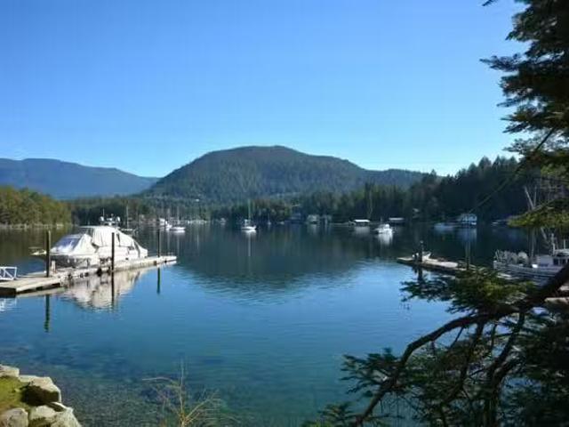Lot for sale in Madeira Park, Sunshine Coast, 4365 Francis Pen.