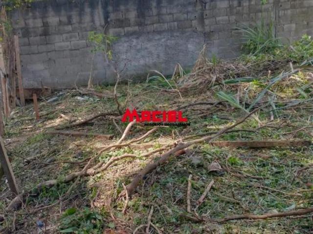 lote muito bem localizado plano