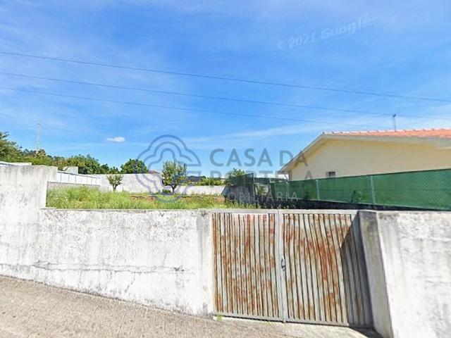 Lote moradia em Sandim, VNGaia com infraestruturas e todo murado