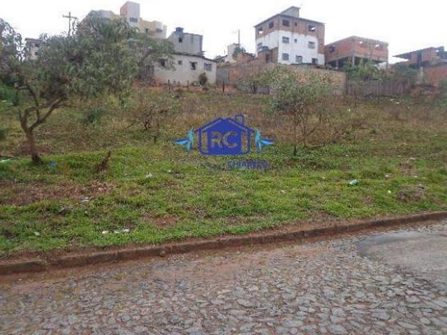Lote no Bairro Arcádia em Conselheiro Lafaiete