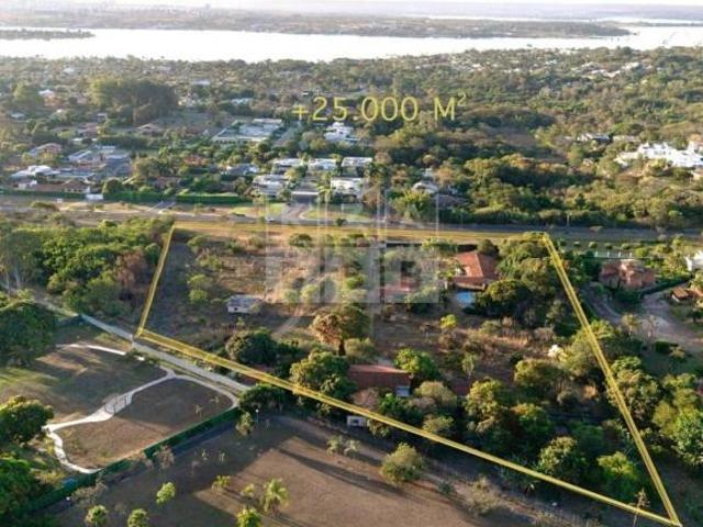Lote no Lago Sul! 28000 m² Lote Inteiro Vista Extraordinária SMDB 22