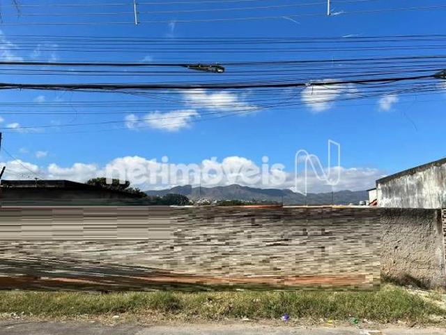LOTE À VENDA – 360 m²!