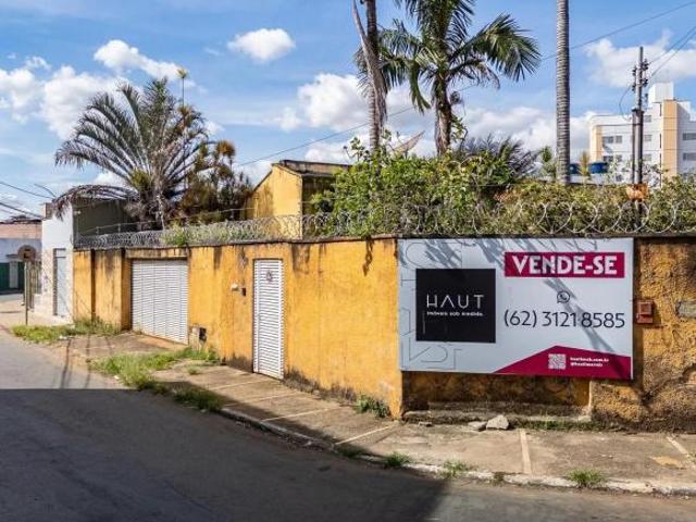 Lote à venda, com 467 m² no Setor Central