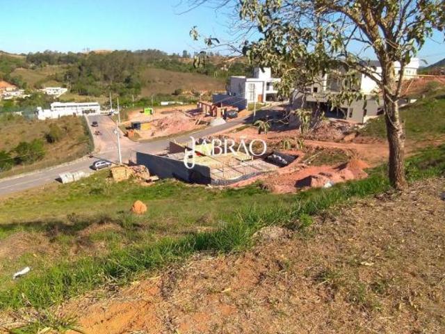 Lote à venda em condomínio fechado
