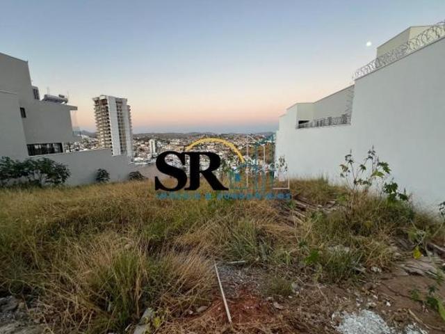 lote à venda em Governador Valadares MG, localizado no bairro santo agostinho!
