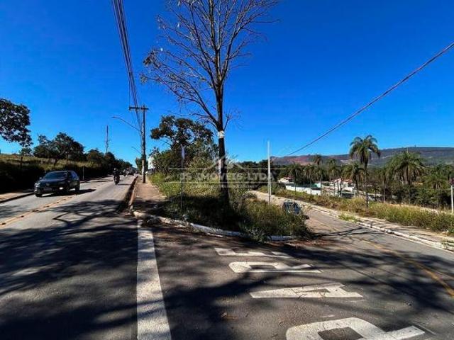 Lote à venda em Avenida Comercial!