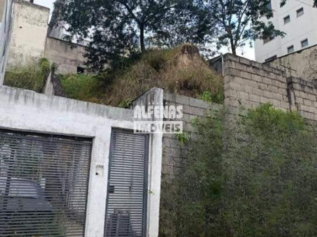 Lote à venda no Bairro Ouro Preto