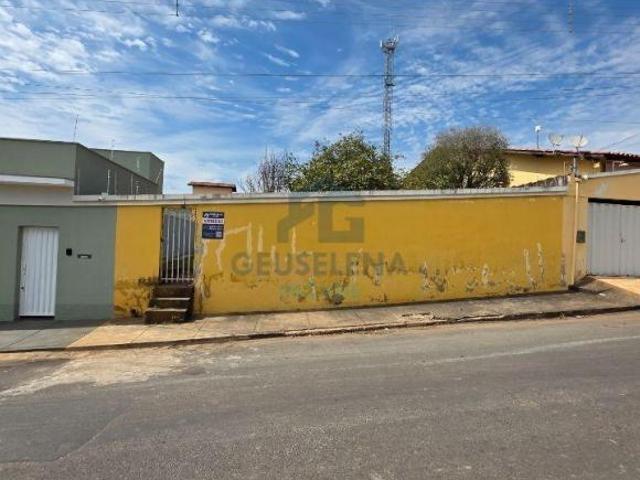 LOTE A VENDA NO BAIRRO ROSARIO ESCRITURADO E REGISTRADO