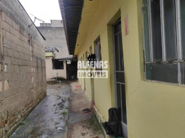Lote à venda no Bairro Santa Cruz Industrial