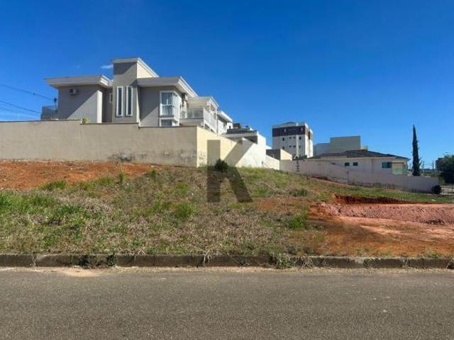 Lote a venda no Bairro Santa Rita II com 377m² em Pouso Alegre