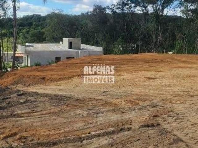 Lote à venda no Bairro TUPÃ