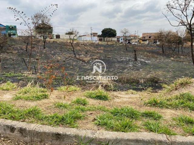 Lote a venda no bairro Tropical em Contagem